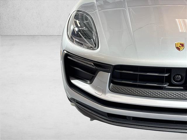 Used 2026 Porsche Macan AWD/4WD image 28