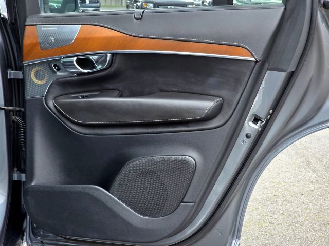 Used 2017 Volvo XC90 T8 Excellence image 34