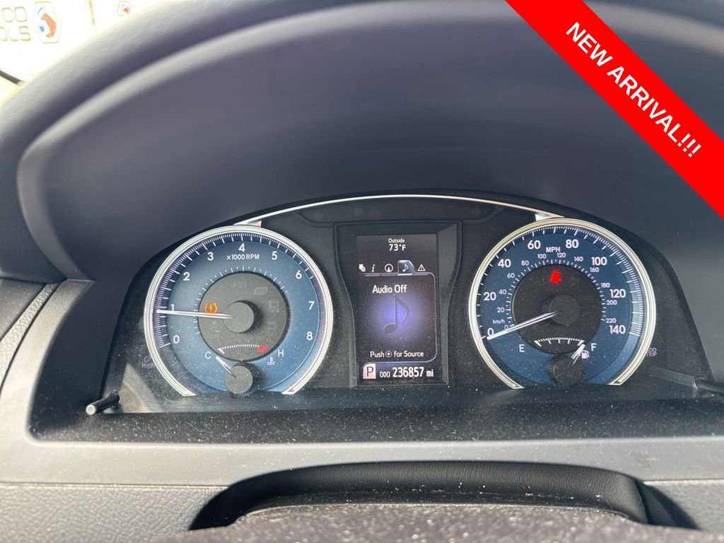 Used 2015 Toyota Camry XLE FWD image 10