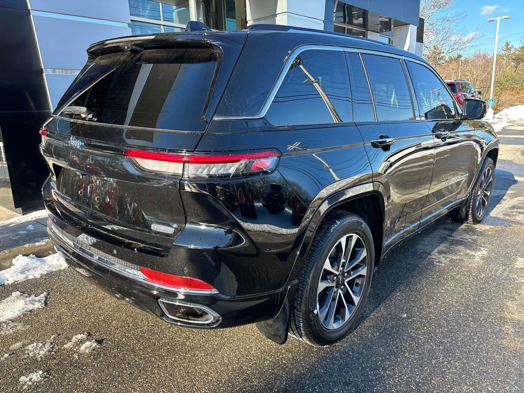 Used 2023 Jeep Grand Cherokee Overland w/ Luxury Tech Group IV image 3