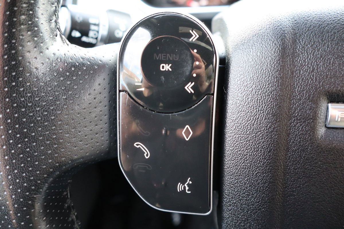 Used 2018 Land Rover Range Rover Sport HSE image 31