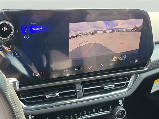 New 2026 Chevrolet Equinox EV LT image 32