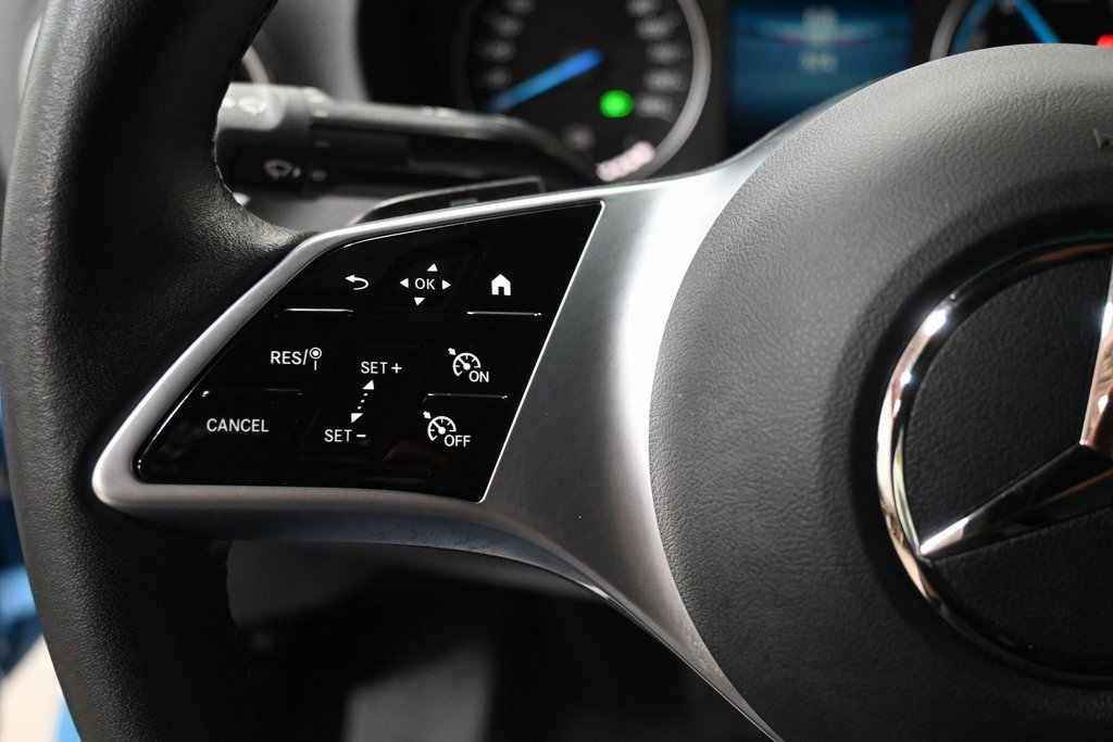 Used 2024 Mercedes-Benz eSprinter 170 Cargo image 22