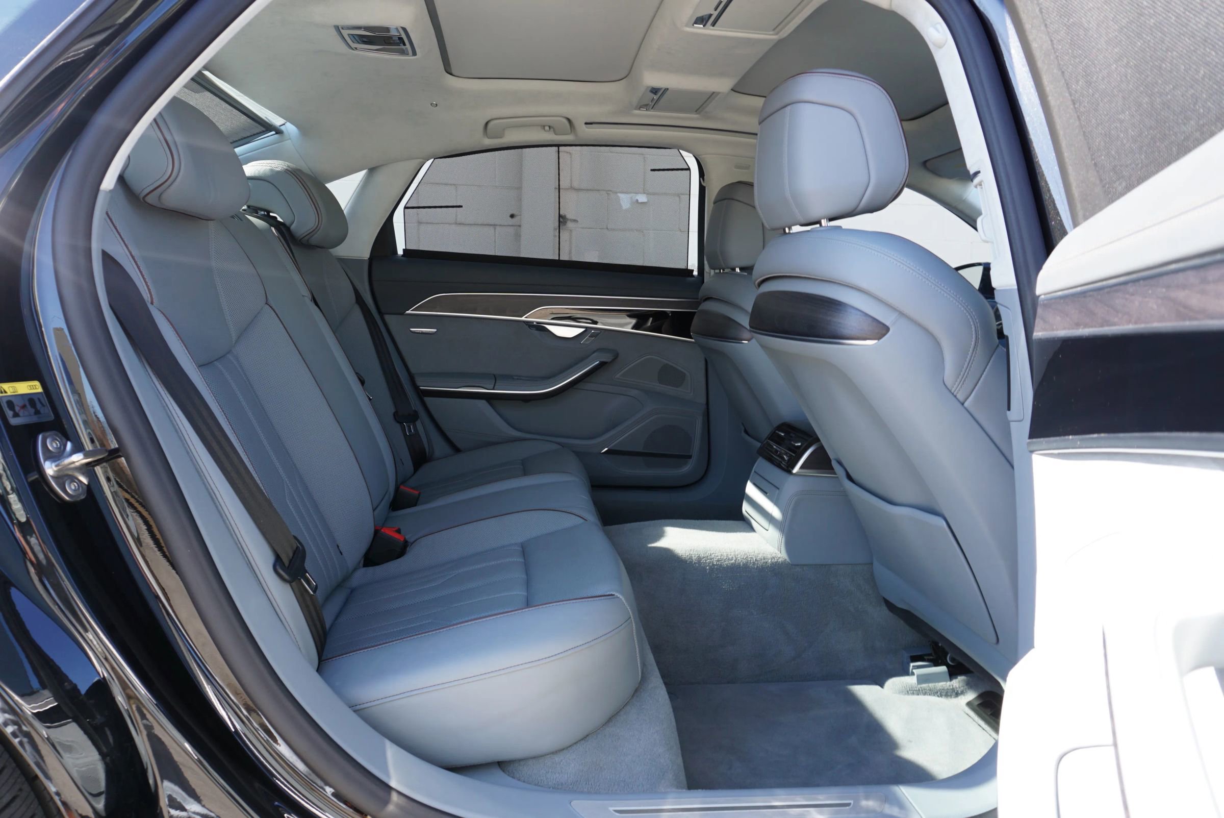 Used 2020 Audi A8 L 4.0T w/ Executive Package image 27