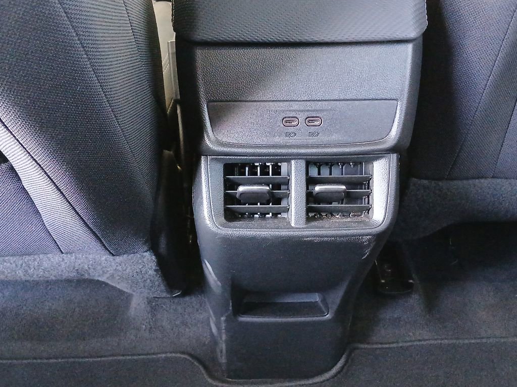 Used 2026 Chevrolet Equinox LT AWD/4WD image 22