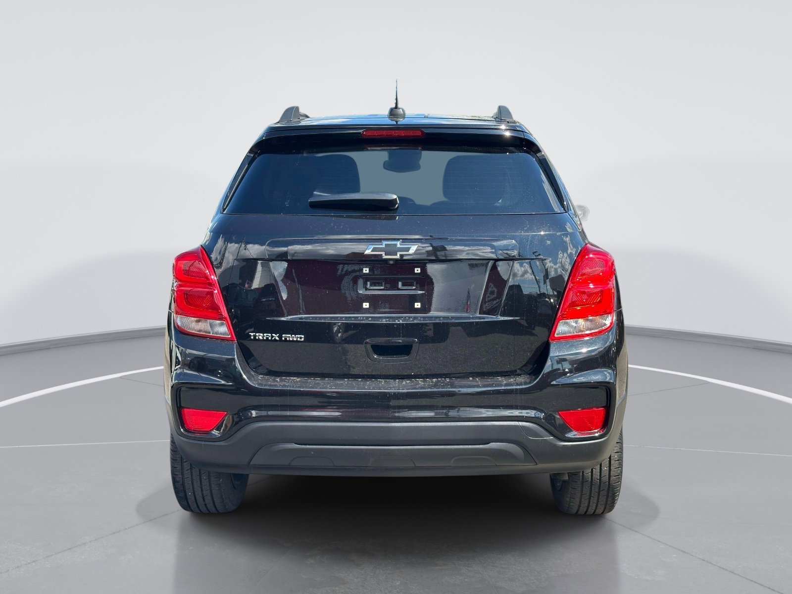 Used 2022 Chevrolet Trax LT w/ Midnight Edition image 6