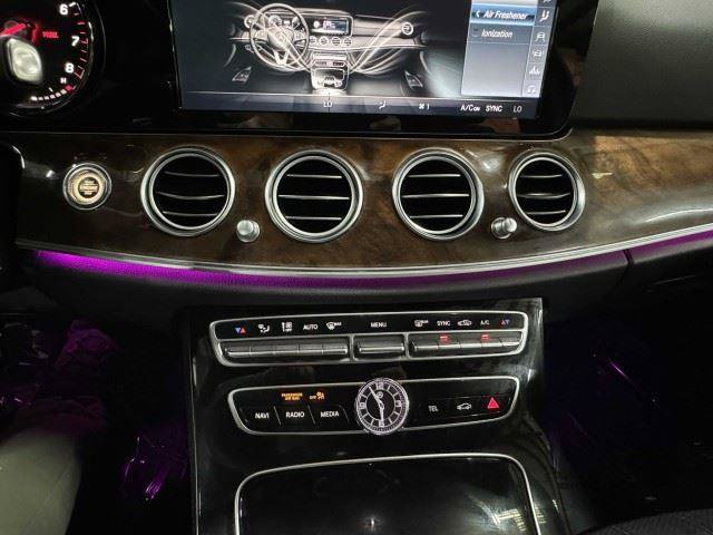 Used 2017 Mercedes-Benz E 400 4MATIC Wagon image 47