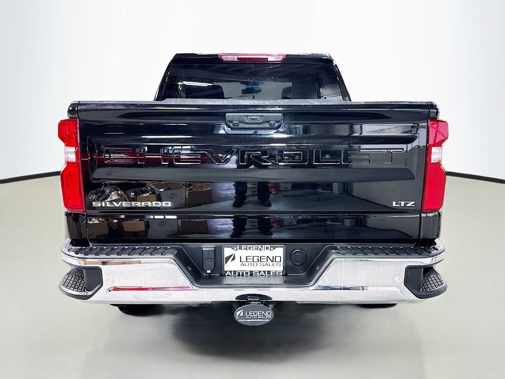 Used 2024 Chevrolet Silverado 1500 LTZ AWD/4WD image 8