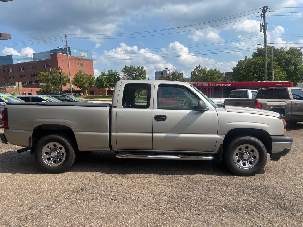 Used 2007 Chevrolet Silverado 1500 LS AWD/4WD image 8