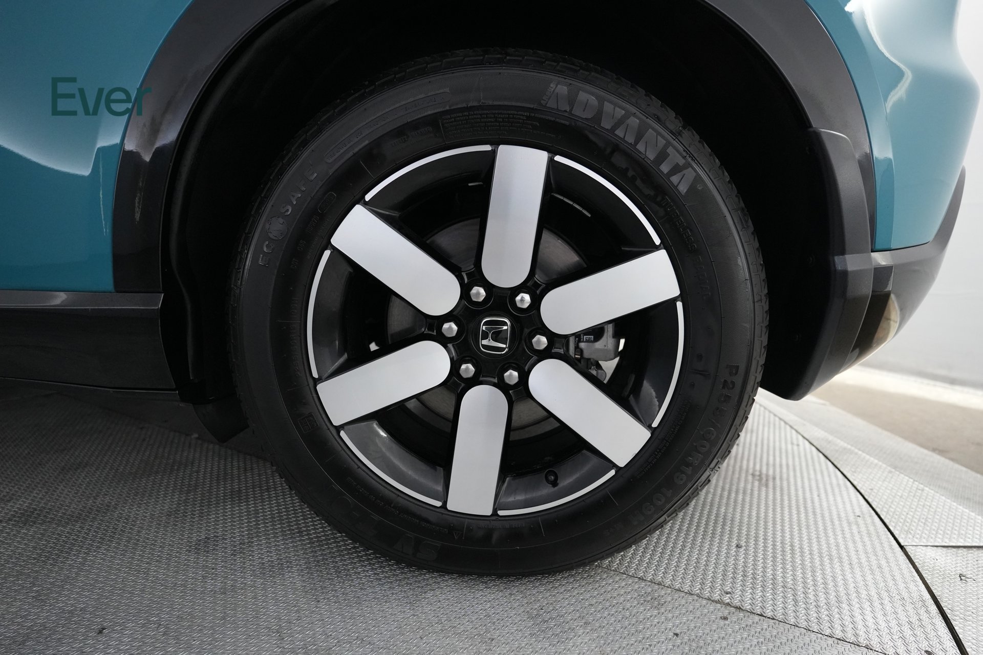 Used 2024 Honda Prologue Touring image 9