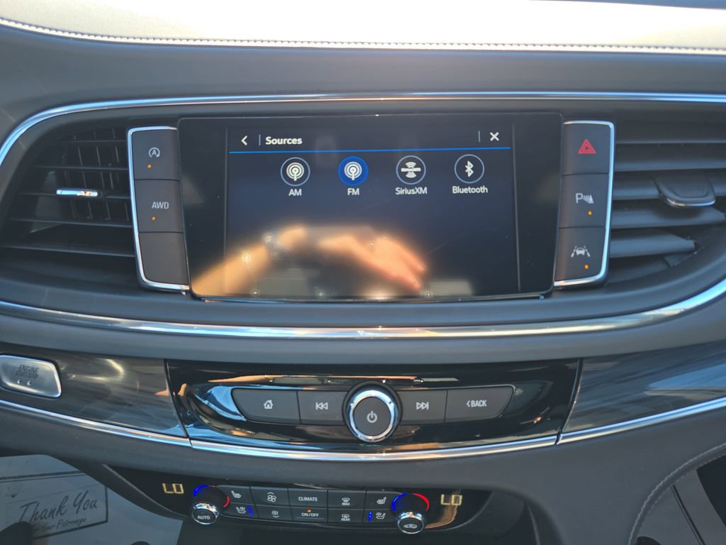 Used 2024 Buick Enclave Premium image 26