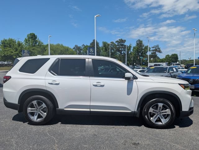 Used 2025 Honda Pilot EX-L image 32