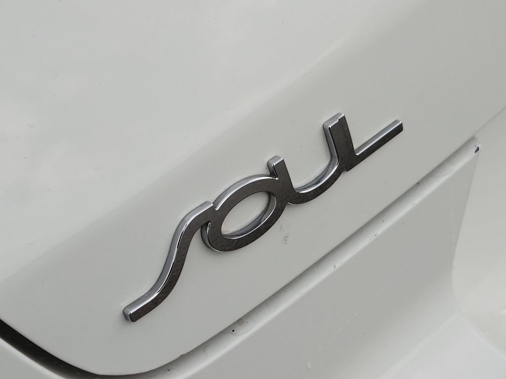 Used 2020 Kia Soul GT-Line FWD image 8
