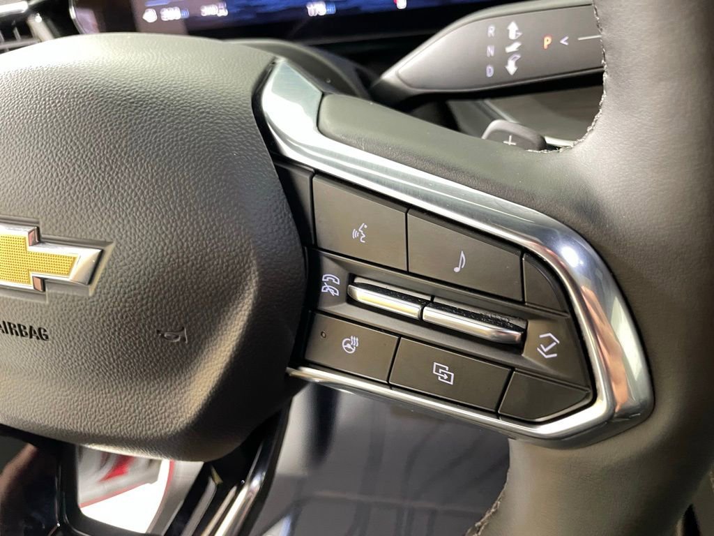 New 2025 Chevrolet Suburban Premier image 28