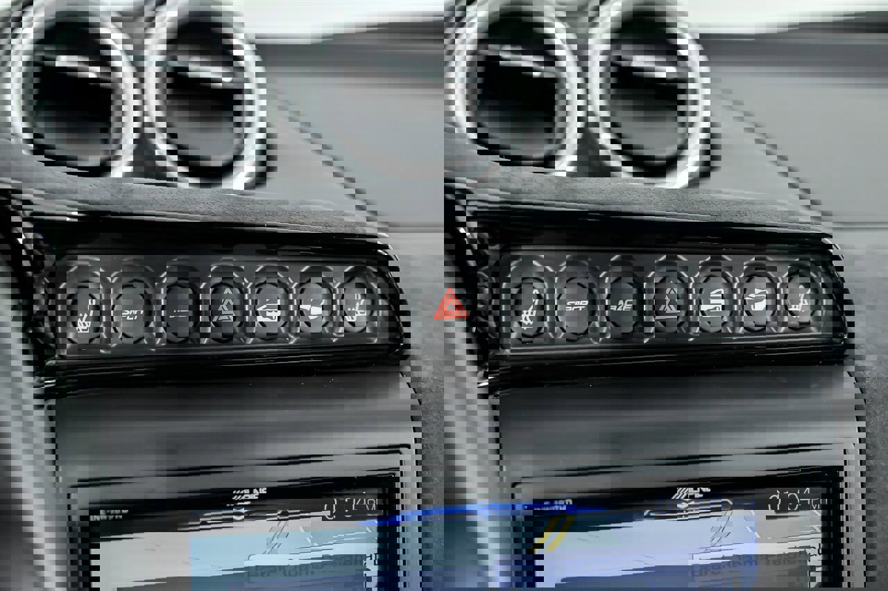 Used 2021 Lotus Evora image 30