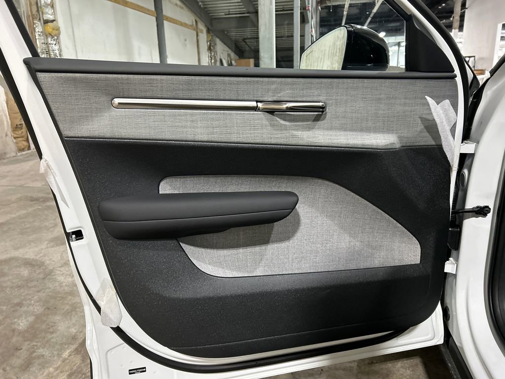 New 2026 Volvo EX30 Ultra w/ Climate Package image 9
