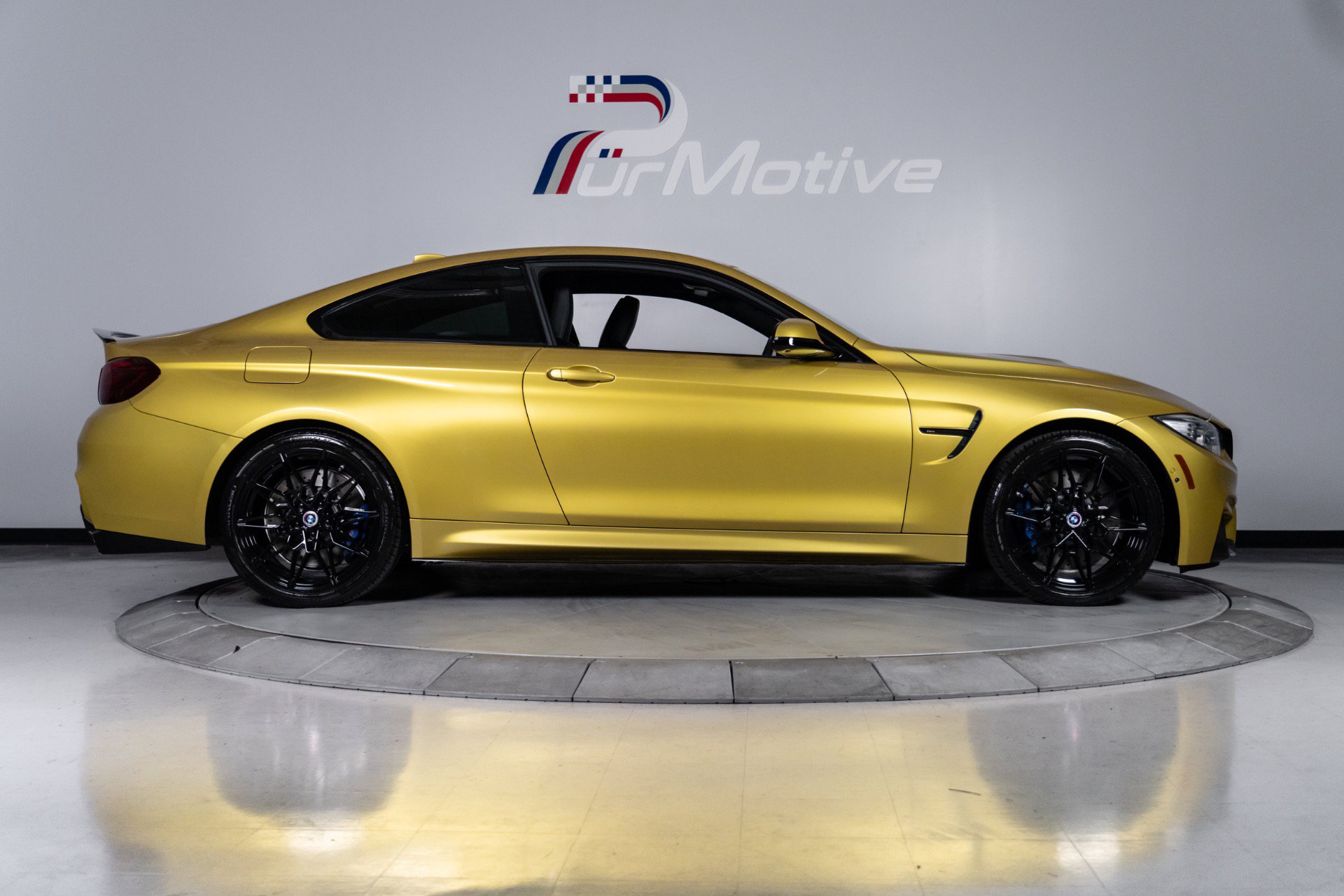Used 2015 BMW M4 Coupe RWD image 26