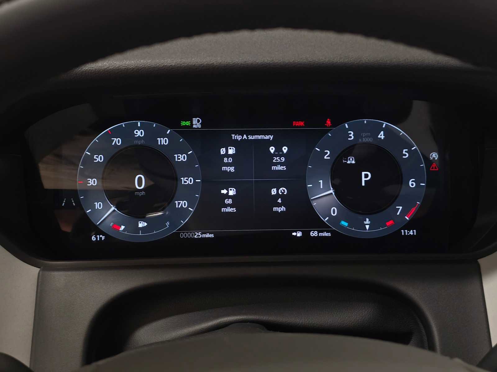 New 2026 Land Rover Range Rover Velar Dynamic SE image 28