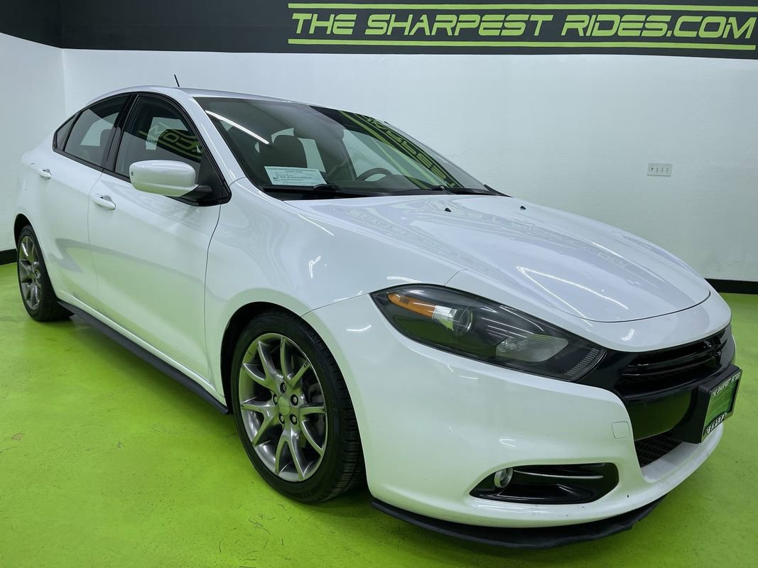 Used 2015 Dodge Dart SXT image 2