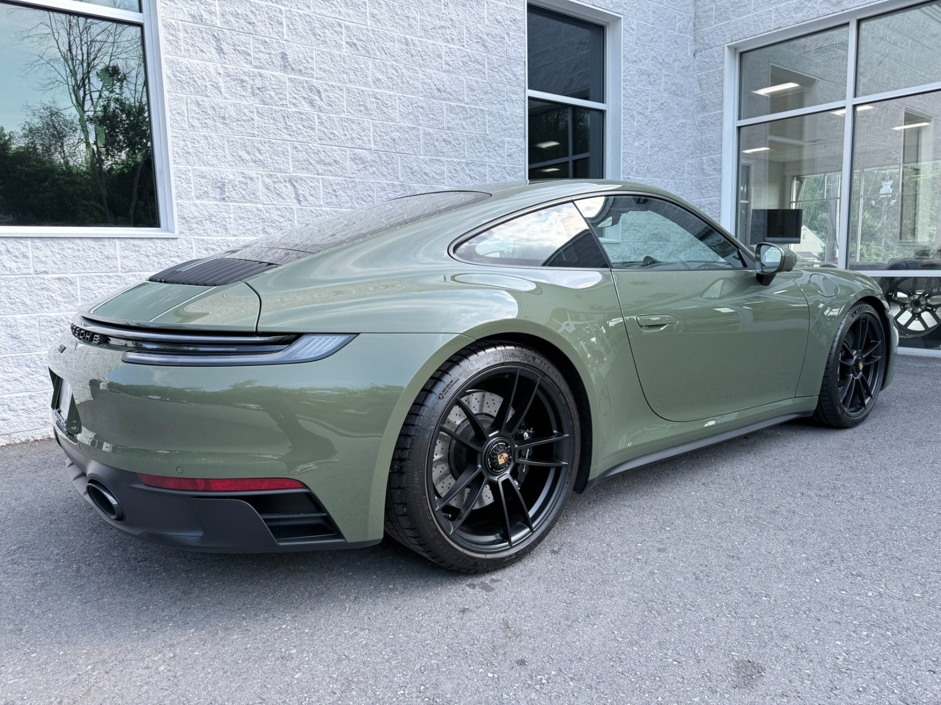 Used 2024 Porsche 911 Carrera GTS RWD image 34
