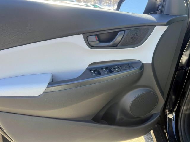 Used 2023 Hyundai Kona SEL image 19