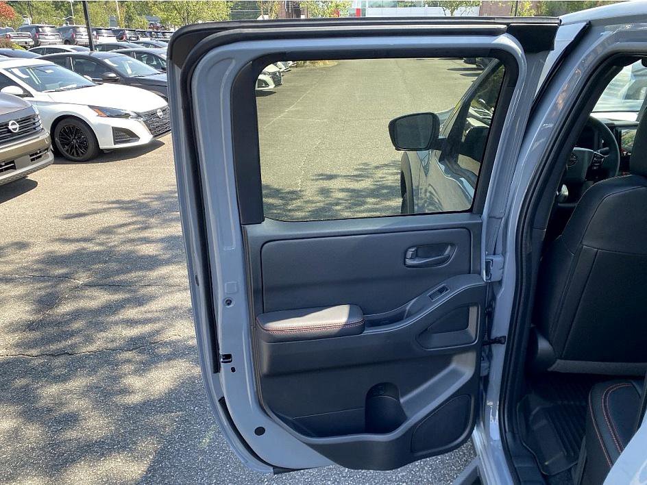 New 2026 Nissan Frontier PRO-4X image 15
