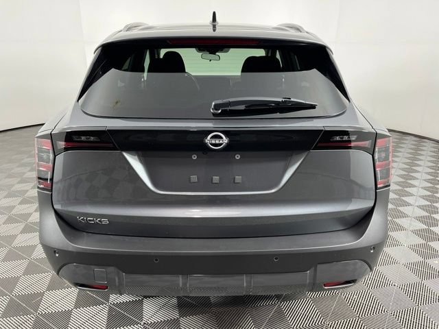 Used 2026 Nissan Kicks SV FWD image 10