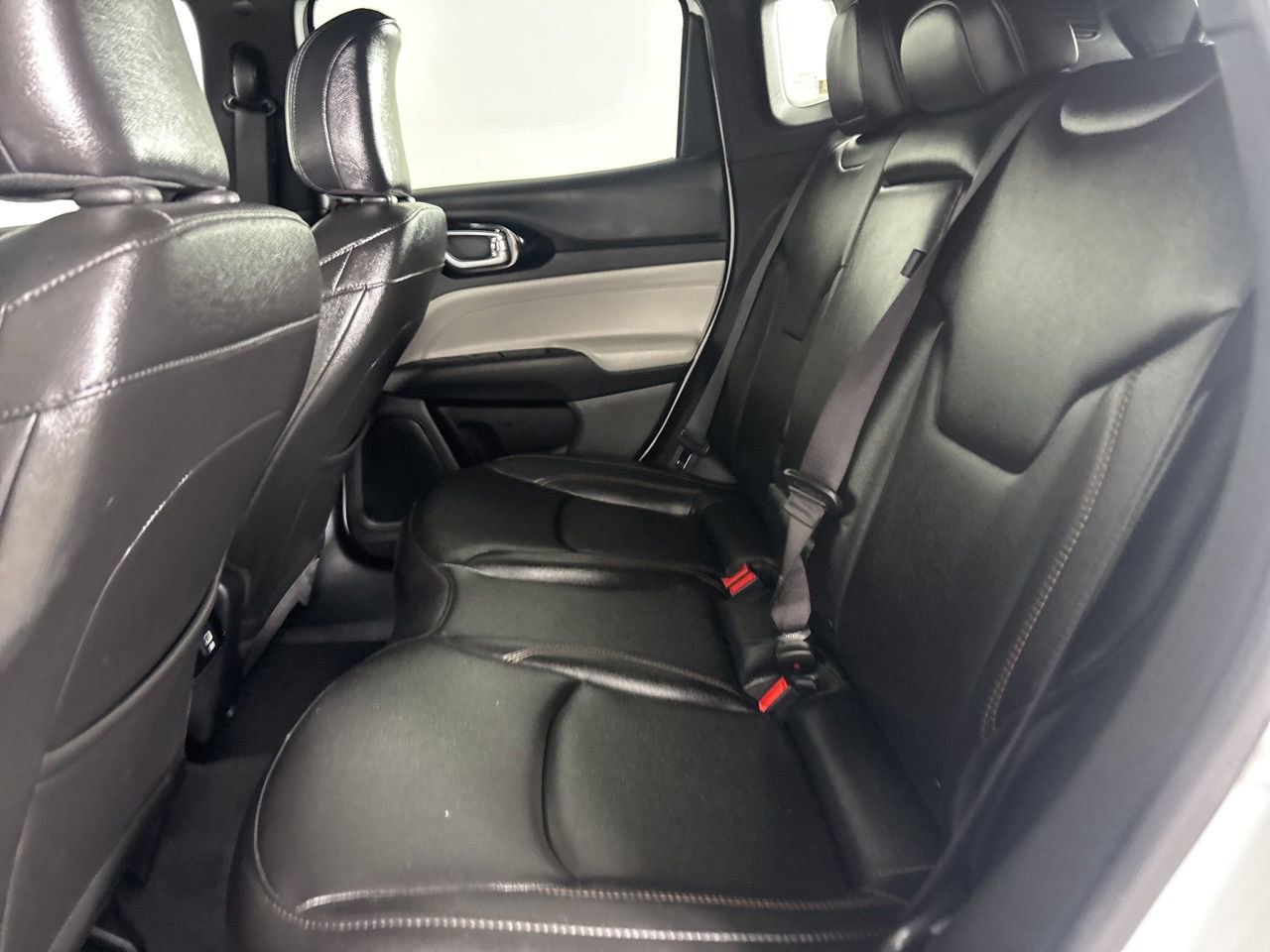 Used 2024 Jeep Compass Limited AWD/4WD image 19