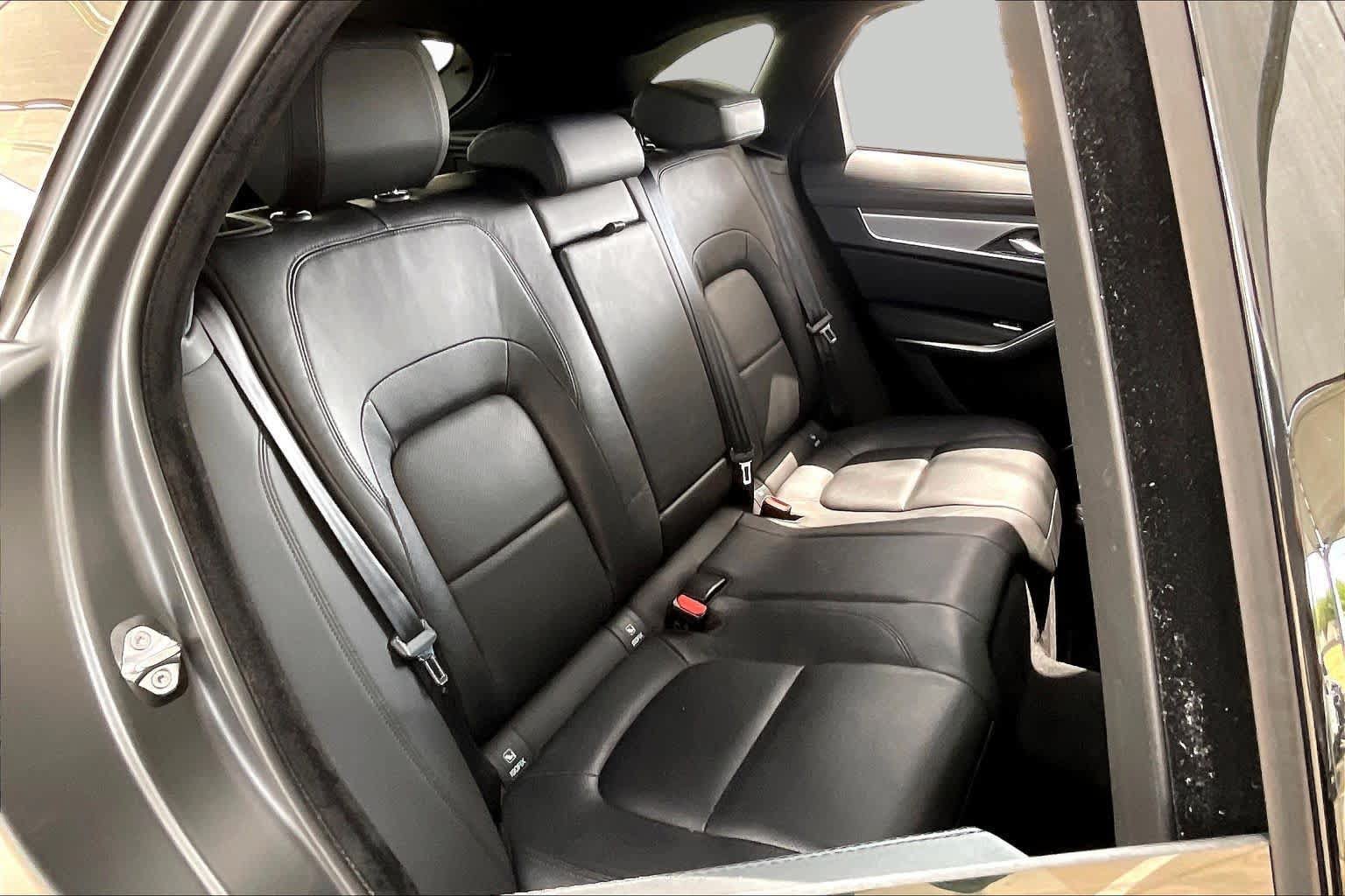Used 2022 Jaguar F-PACE S AWD/4WD image 20