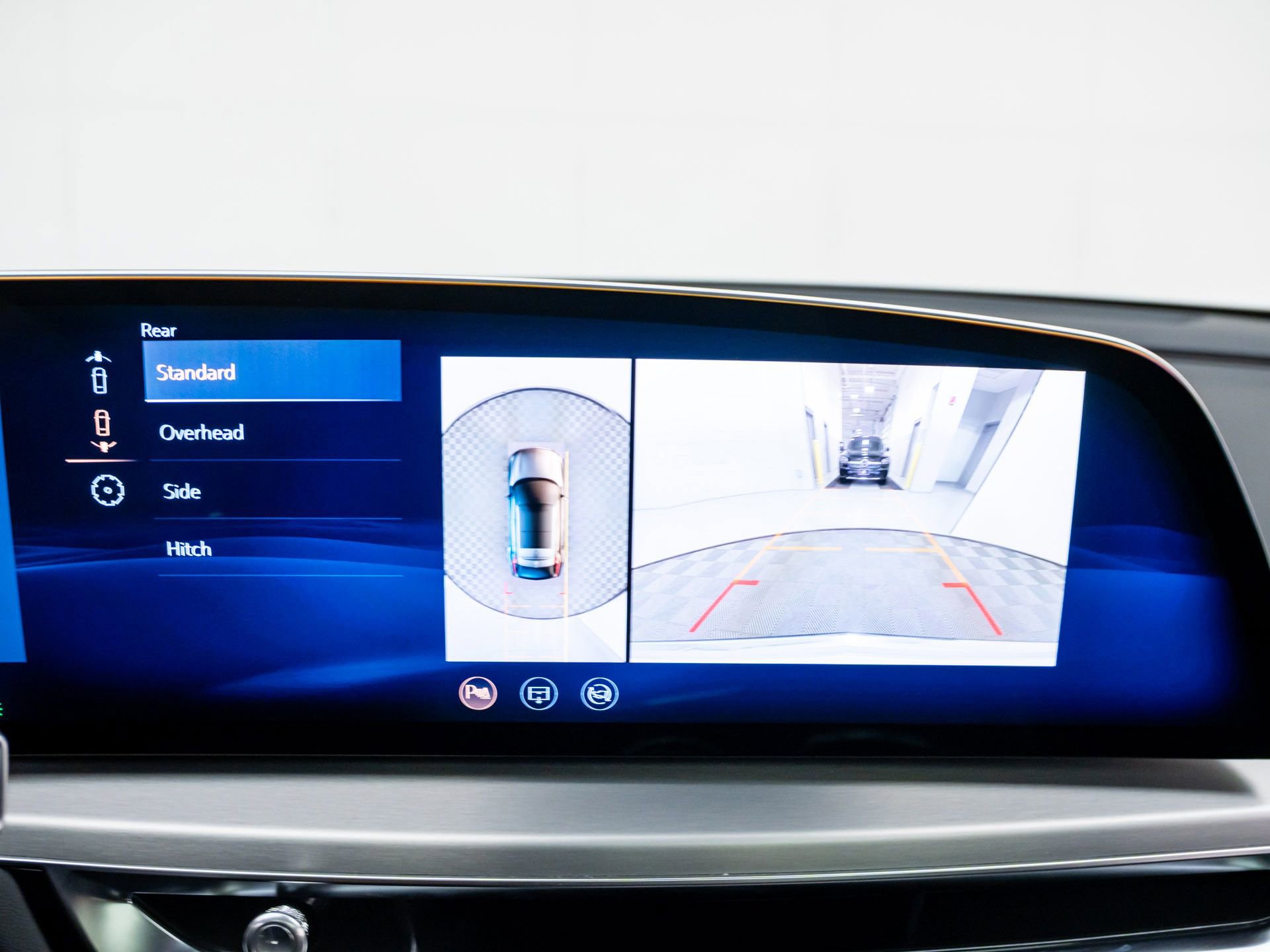 Certified 2025 Cadillac Lyriq Luxury w/ LPO, Floor Liner Package image 29