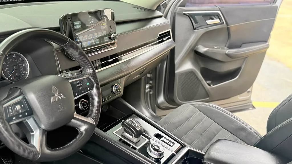 Used 2022 Mitsubishi Outlander SE FWD image 18