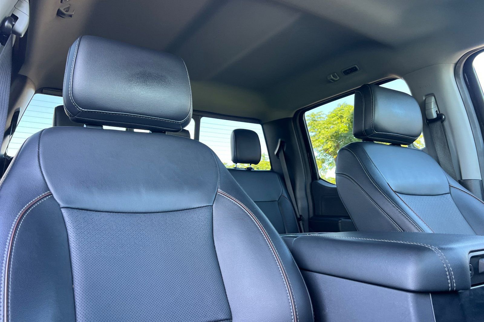 Used 2023 Ford F250 Lariat w/ FX4 Off-Road Package image 19