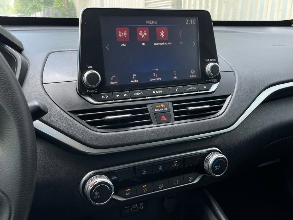 Used 2022 Nissan Altima 2.5 SV FWD image 16