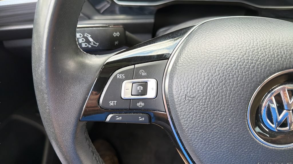 Used 2019 Volkswagen Jetta SEL FWD image 23