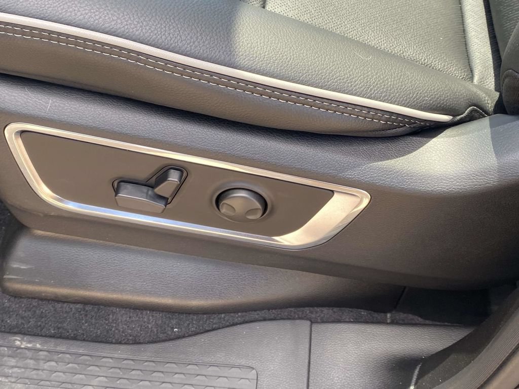 New 2026 RAM 1500 Laramie w/ Night Edition AWD/4WD image 45