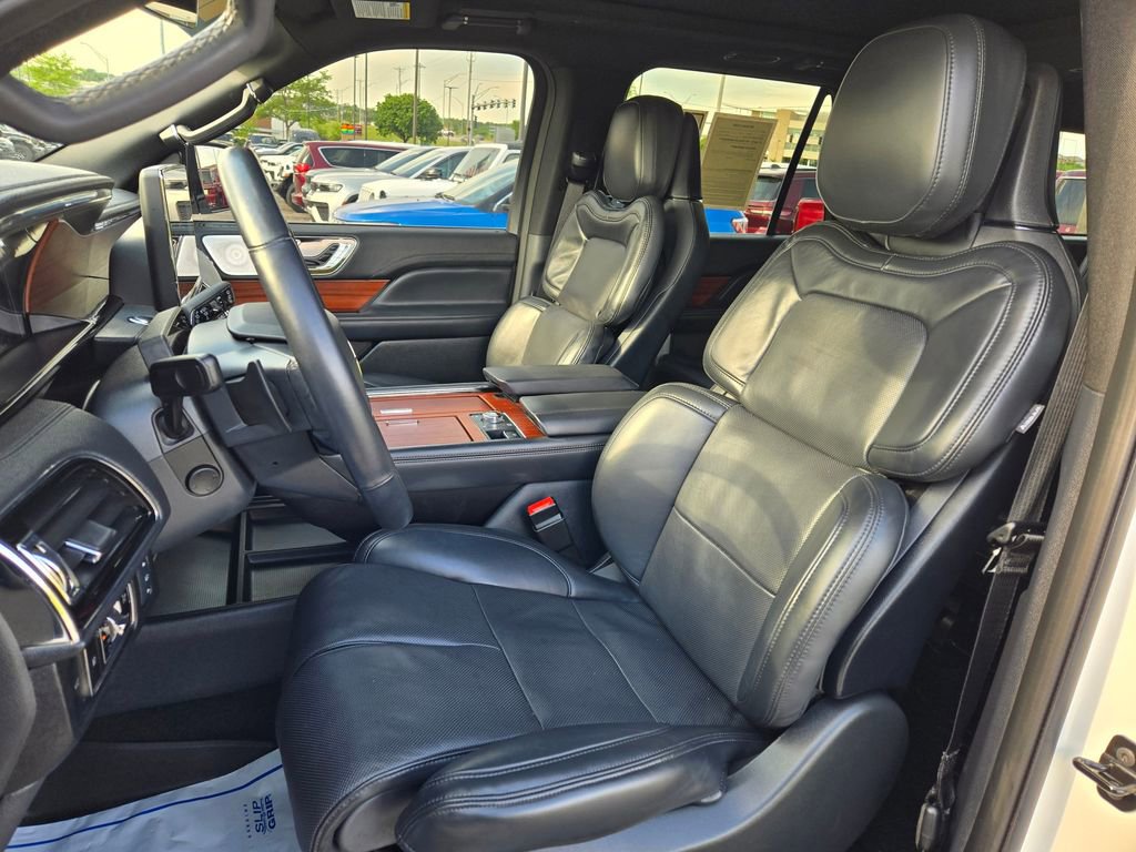Used 2024 Lincoln Navigator L Reserve AWD/4WD image 13