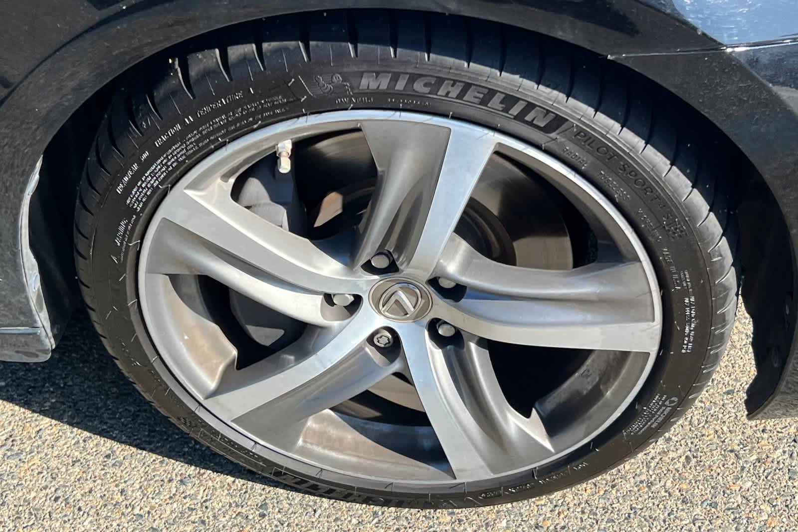 Used 2017 Lexus IS 200t w/ Navigation System Package RWD image 15