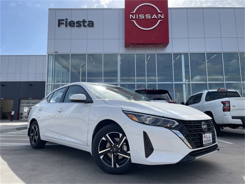 New 2025 Nissan Sentra SV w/ All-Weather Package