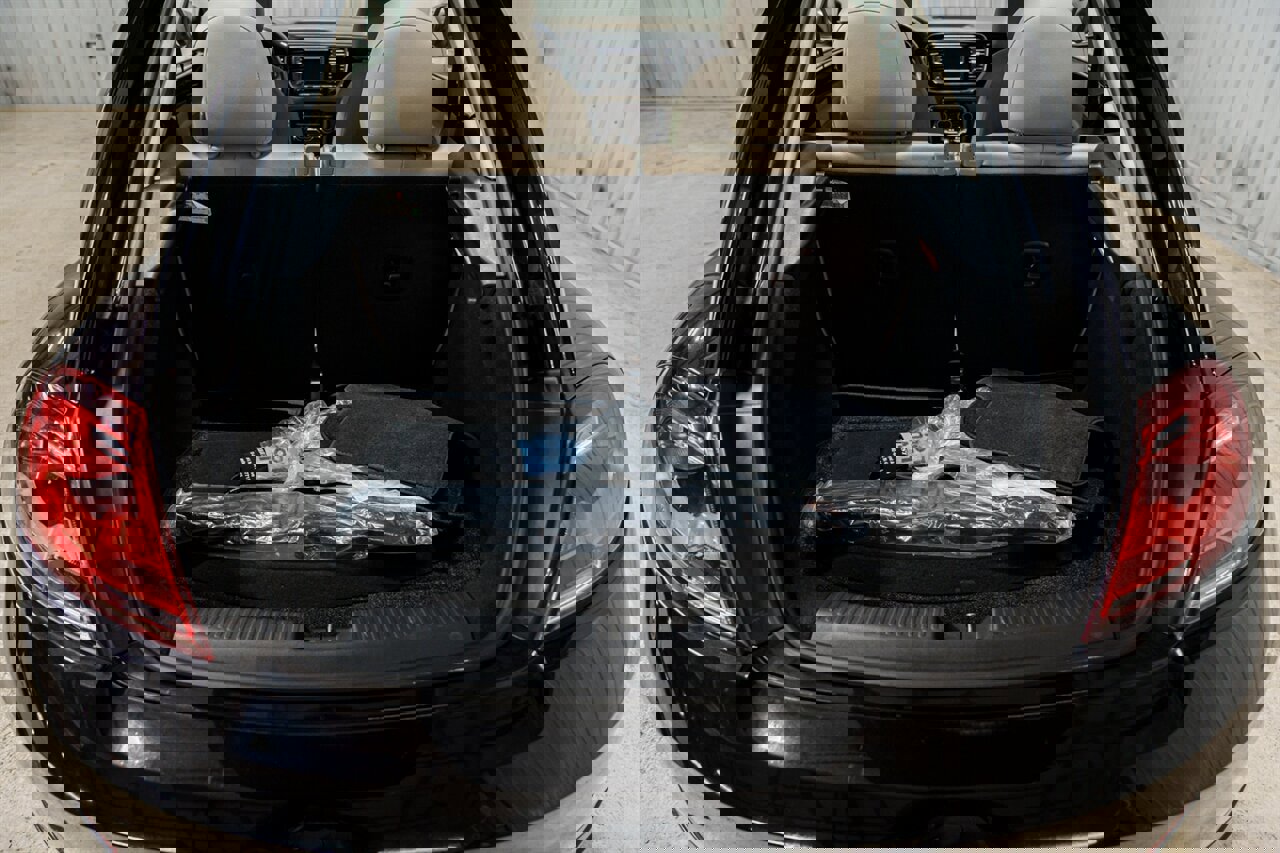 Used 2018 Volkswagen Beetle 2.0T SE image 7