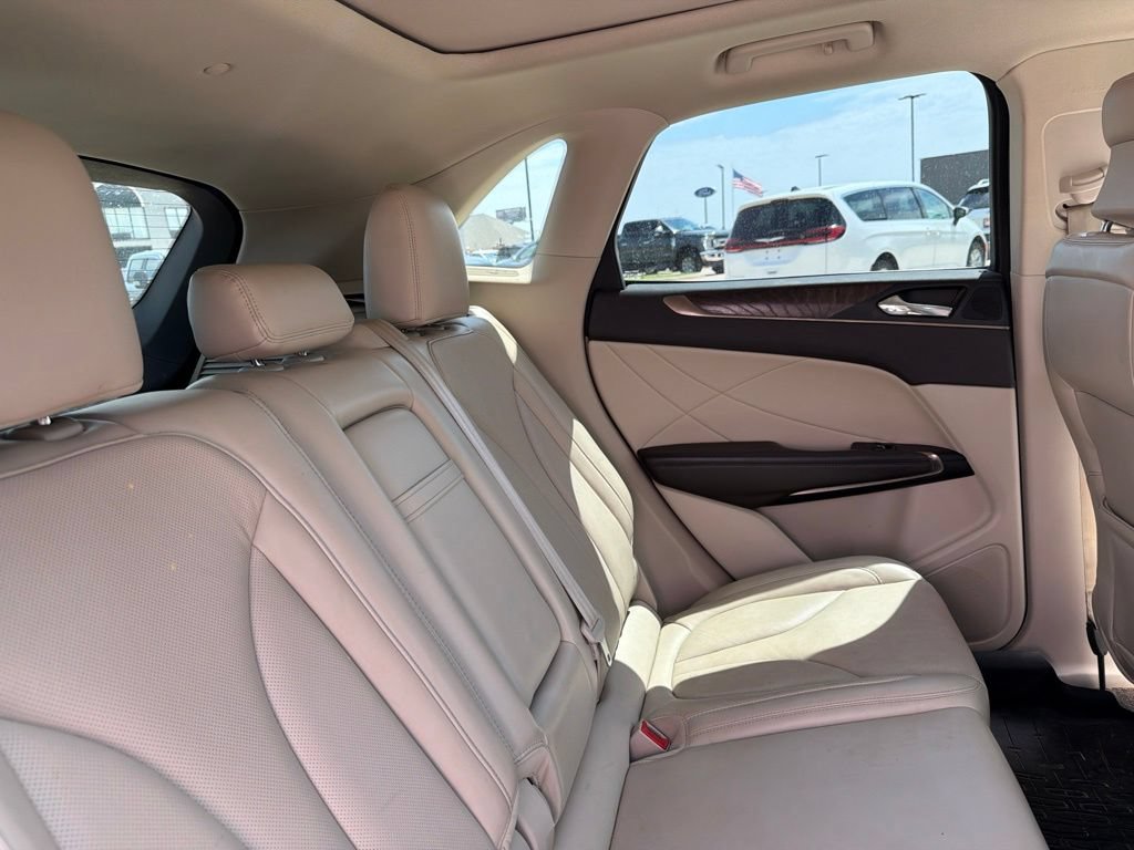 Used 2019 Lincoln MKC Reserve w/ MKC Climate Package FWD image 13