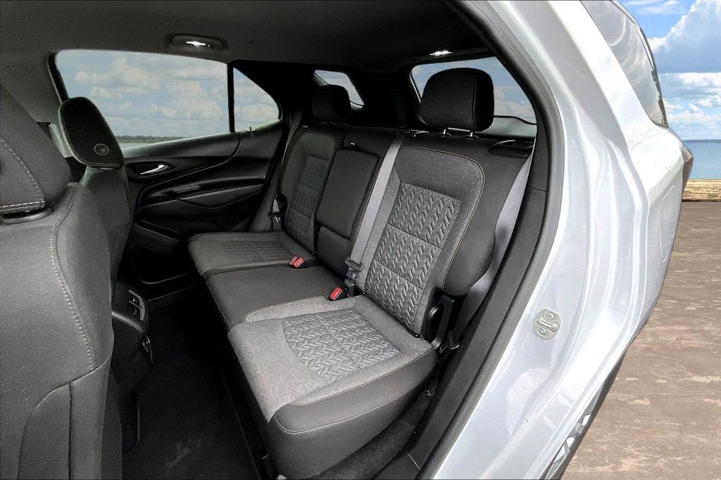 Used 2024 Chevrolet Equinox LT AWD/4WD image 24