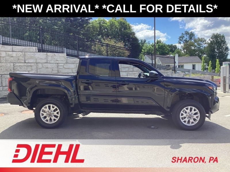 Used 2025 Toyota Tacoma SR AWD/4WD image 9