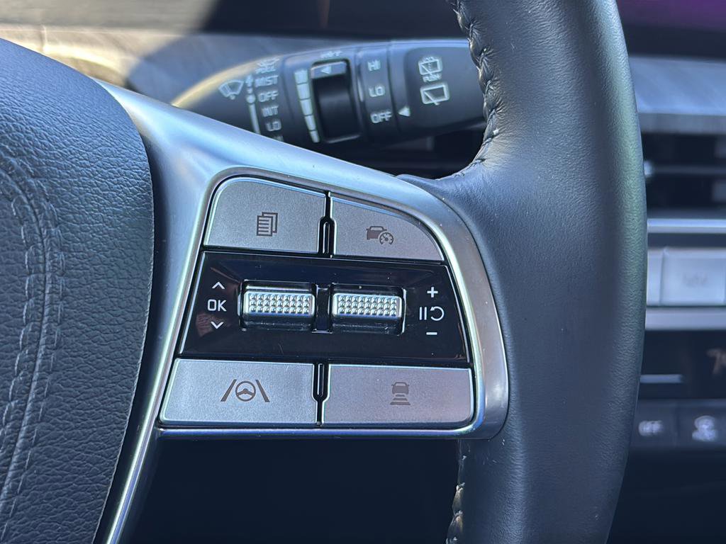 Used 2024 Kia Telluride EX w/ EX Captain's Chair Package image 28