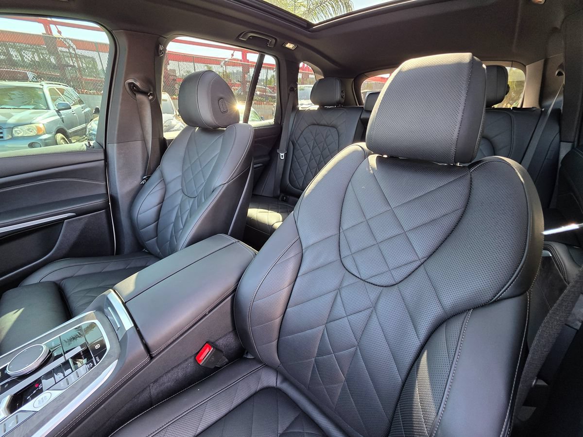 Used 2024 BMW X5 xDrive40i w/ Parking Assistance Package AWD/4WD image 22