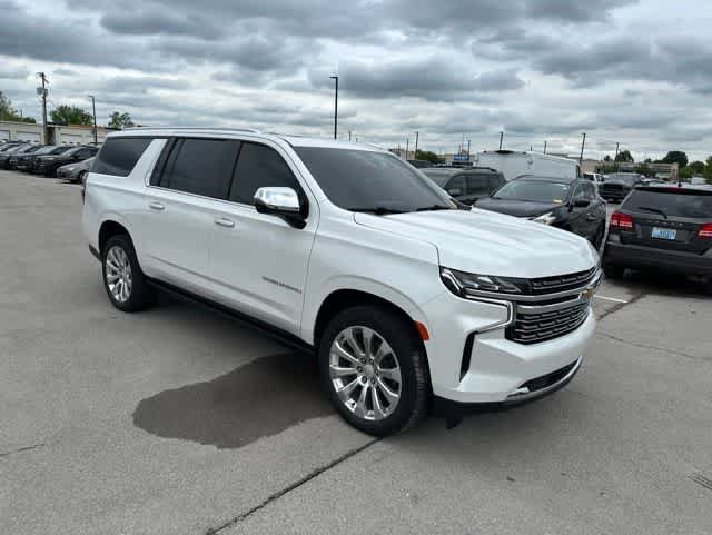 Used 2021 Chevrolet Suburban Premier AWD/4WD image 24