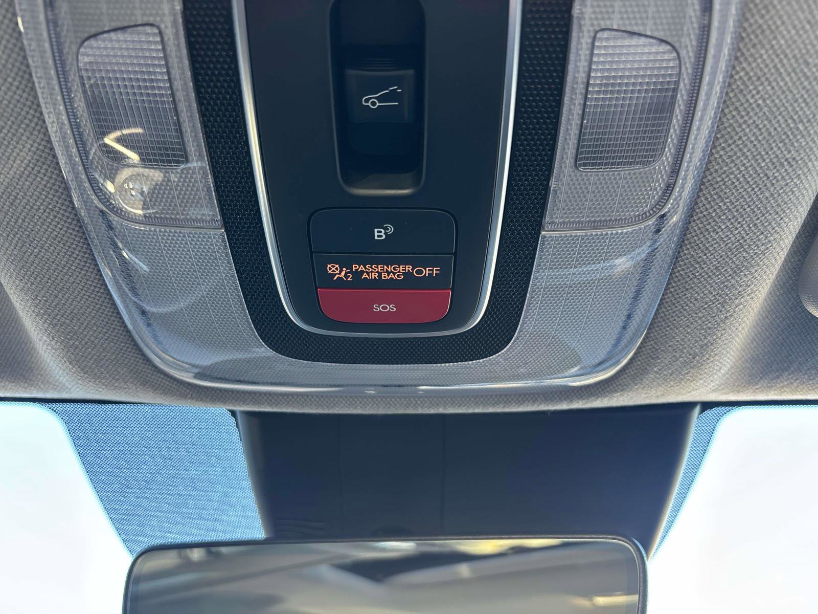 Certified 2023 Hyundai Elantra Limited w/ Cargo Package image 27