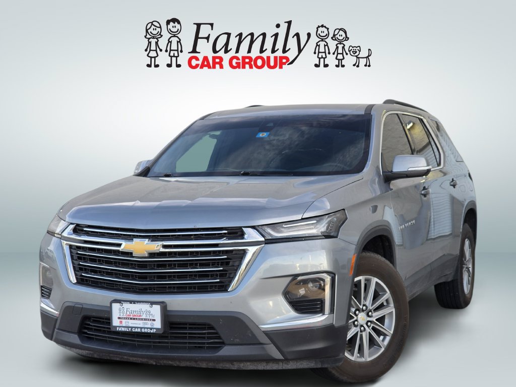 Used 2023 Chevrolet Traverse LT w/ LPO, Floor Liner Package FWD image 1