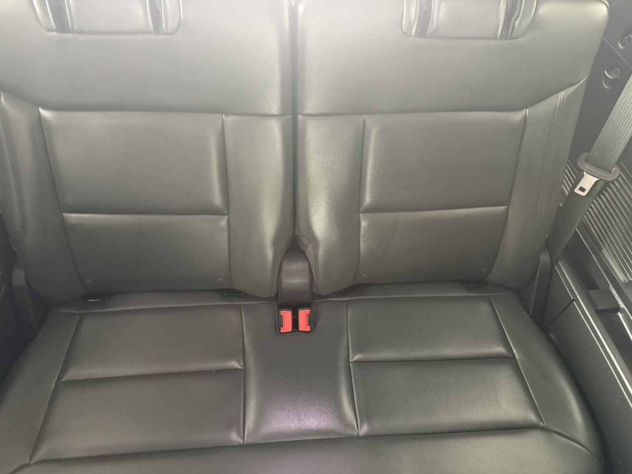 Used 2025 Ford Explorer Active w/ Active Comfort Package AWD/4WD image 17