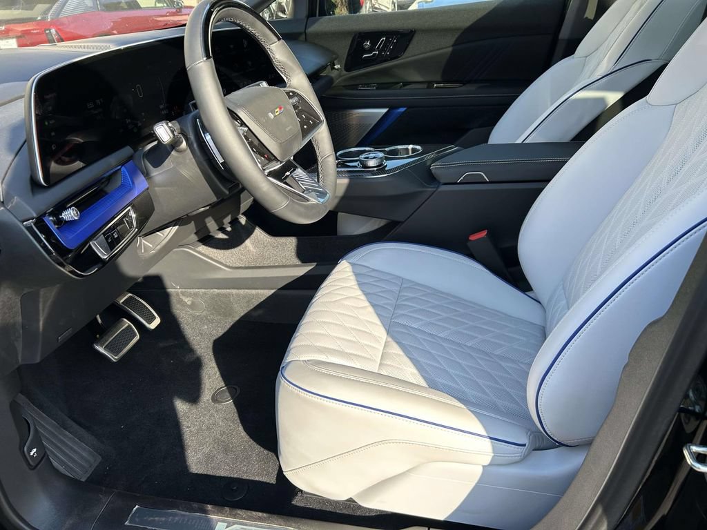 New 2026 Cadillac Optiq V AWD/4WD image 21