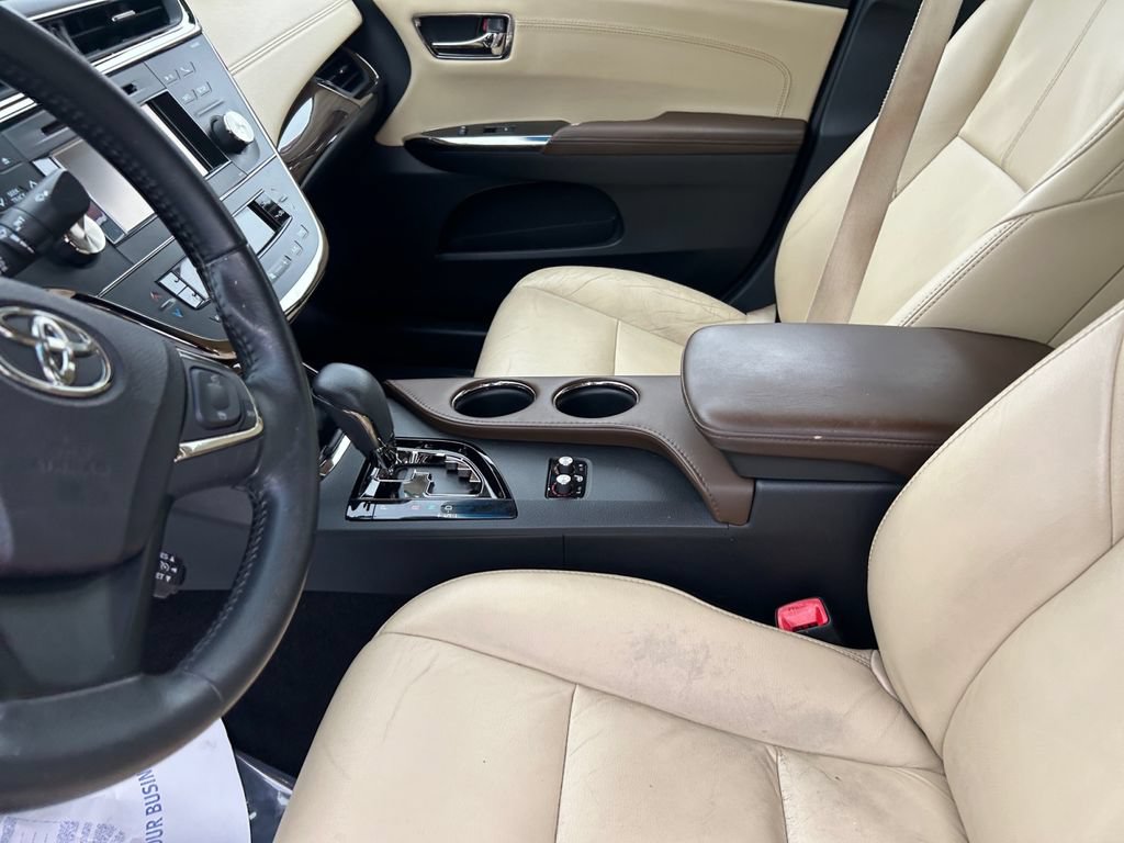 Used 2014 Toyota Avalon XLE FWD image 22
